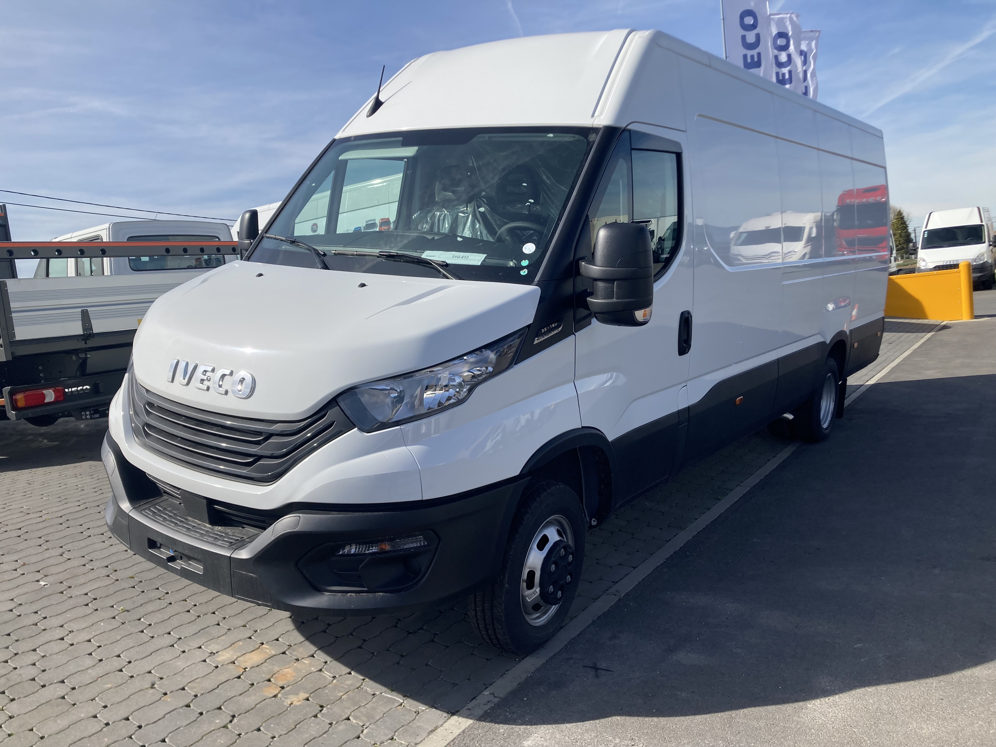 IVECO DAILY MY22 35C16A8 V ?width=462